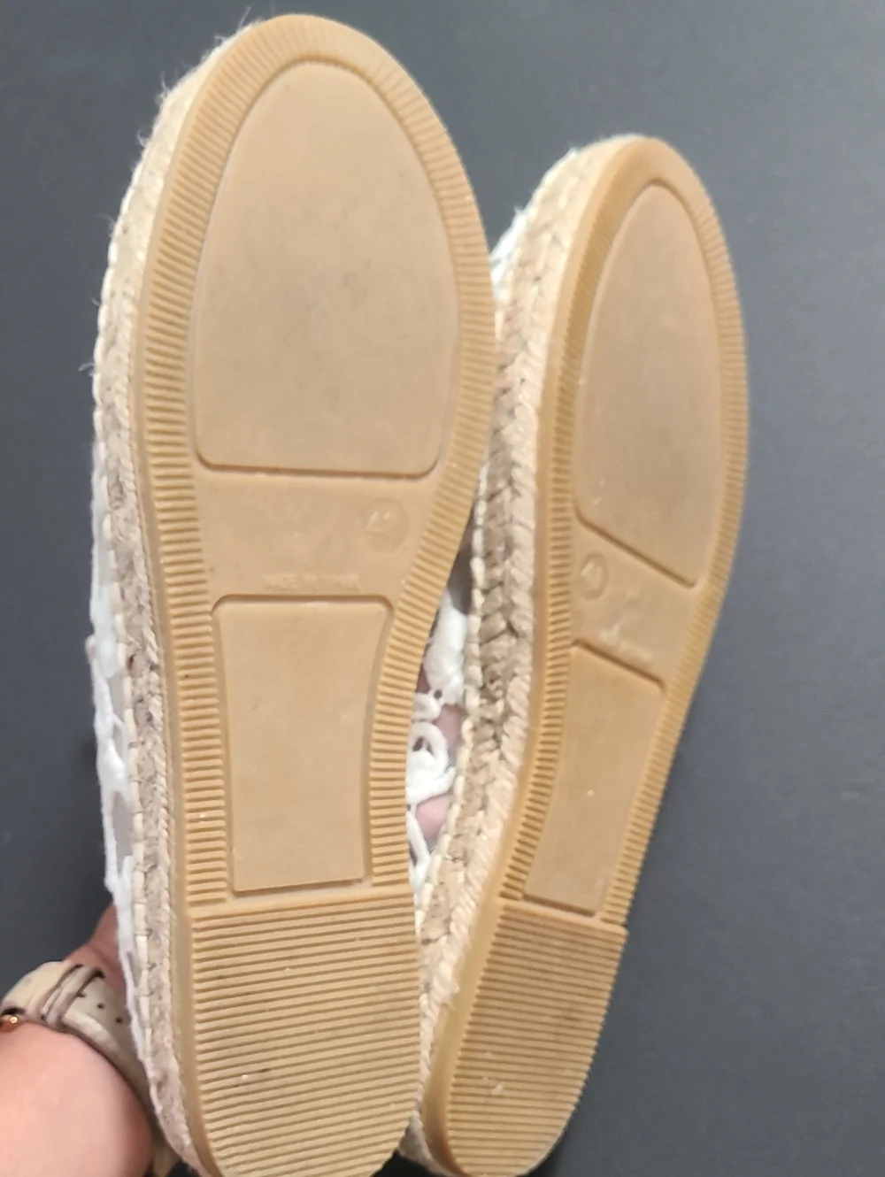 Toni Pons Origens Women's Espradilles Ecru Floral Embroidered Lace Sz 41/ USA 10